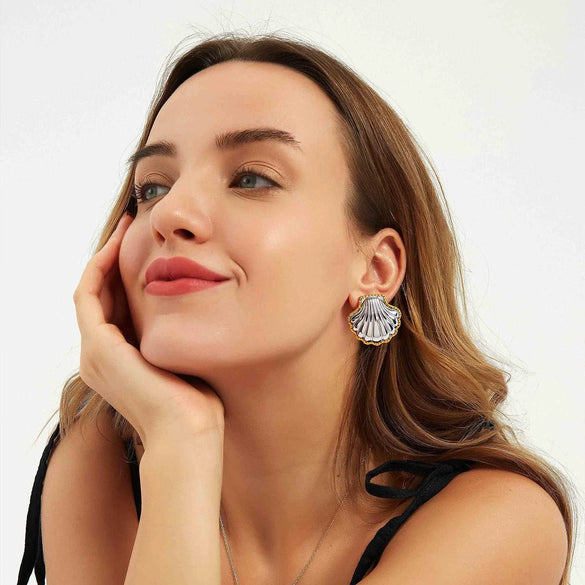 Wholesale Women's Geometric Stainless Steel Gold Electroplated Earrings Feminine And Fashionable