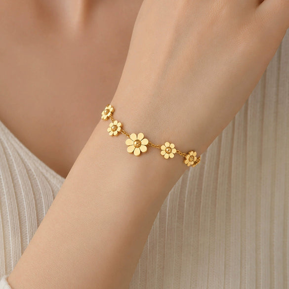 Wholesale Women's Geometric Stainless Steel Goldplated Bracelet