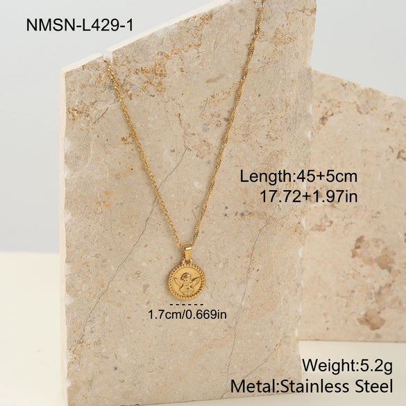 Wholesale Women's Geometric Stainless Steel 18K Gold Electroplated Eightpointed Star Round Pendant Necklace