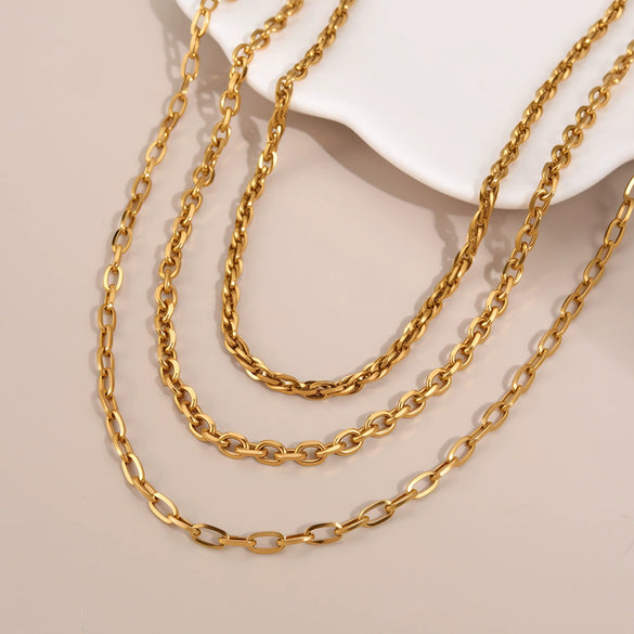 Wholesale Women's Geometric Stainless Steel 18K Gold Electroplated Paperclip Twist Chain Clavicle Necklace