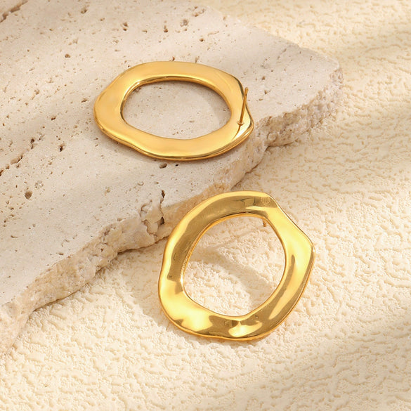 Wholesale Women's Geometric Stainless Steel 18K Gold Plated Hammered Texture Oshaped Stud Earrings