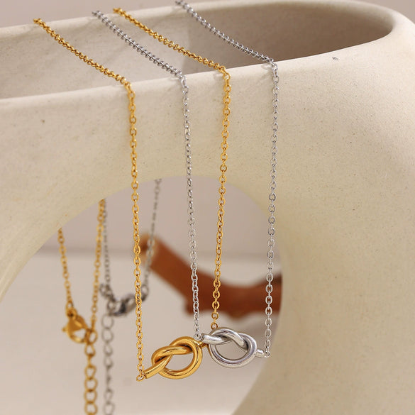 Wholesale Women's Geometric Stainless Steel 18K Gold Plated Knotted Pendant Necklace Light Luxury Style