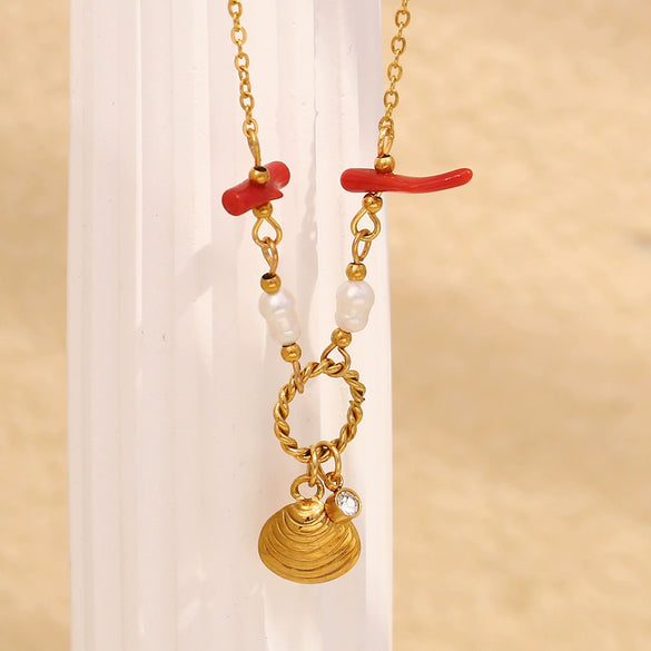 Wholesale Women's Geometric Stainless Steel 18K Gold Plated Pendant Necklace In Light Luxury Style