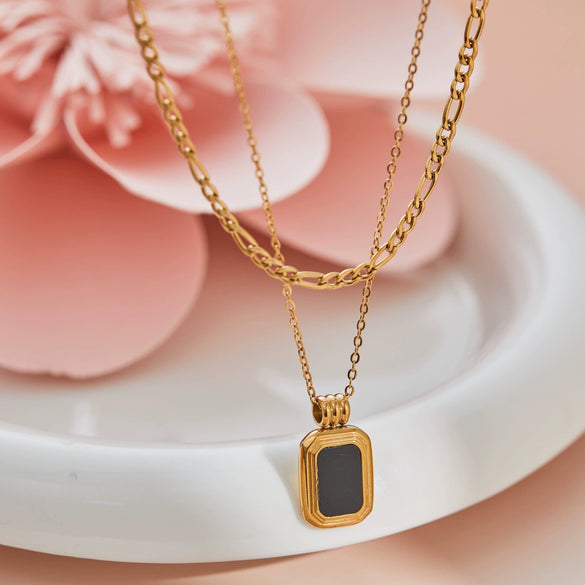 Wholesale Women's Geometric Stainless Steel 18K Gold Plated Square Pendant Necklace For Office Ladies