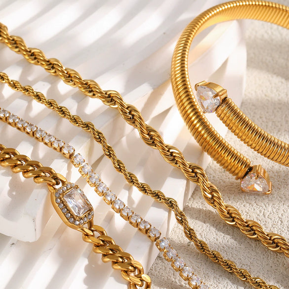 Wholesale Women's Geometric Stainless Steel 18K Gold Plated Vacuum Plated Fashion Bracelet