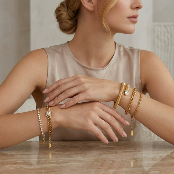 Wholesale Women's Geometric Stainless Steel 18K Gold Plated Vacuum Plated Fashion Bracelet