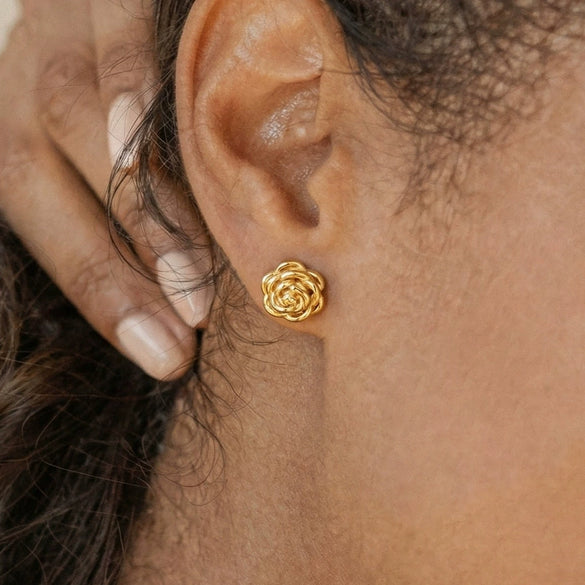 Wholesale Women's Geometric Stainless Steel 18K Goldplated Niche Style Earrings