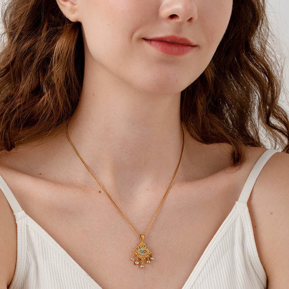 Wholesale Women's Geometric Stainless Steel Necklace Set With Vintage Compass Sun Pendant 18K Gold Plated