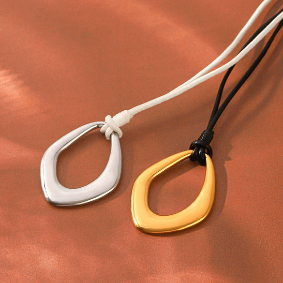 Wholesale Women's Geometric Stainless Steel Necklace With Real Gold Plating In The Furnace And Black Rope Chain