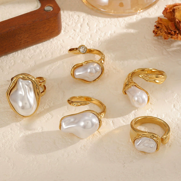 Wholesale Women's Geometric Stainless Steel Ring With Vacuum Real Gold Plating In Pvd Furnace Light Luxury Style