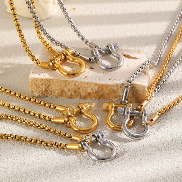 Wholesale Women's Geometric Stainless Steel Vacuum Plated Bracelet And Necklace Set