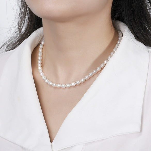 Wholesale Women's Geometric 925 Sterling Silver Natural Freshwater Pearl Baroque Adjustable Necklace With Electroplating And Cross Chain