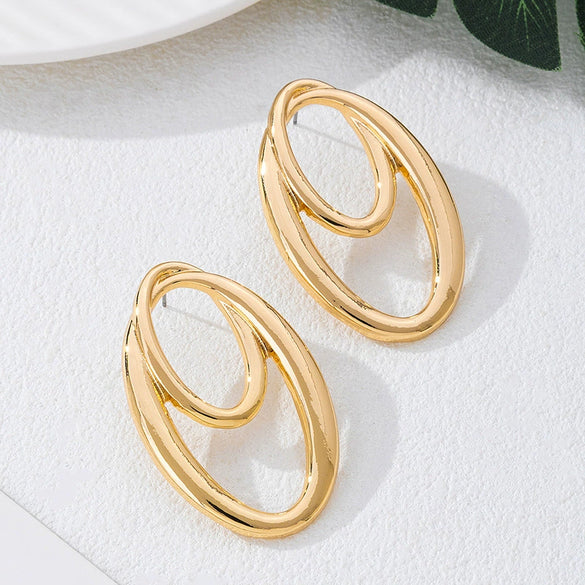 Wholesale Women's Geometric Style Electroplated Alloy Earrings With Irregular Circular Design