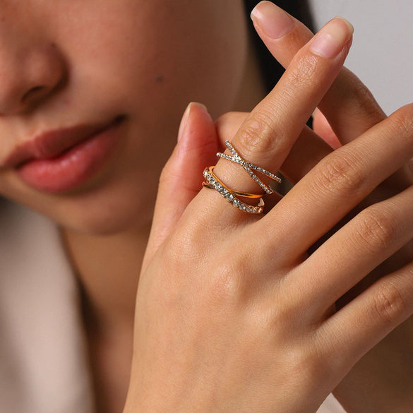 Wholesale Women's Geometric Style Electroplated Stainless Steel Cross Line Ring Jewelry Accessories