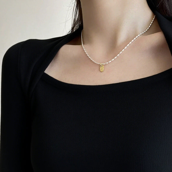 Wholesale Women's Geometric Titanium Steel Bead Chain Necklace With Electroplating Old Money Style Design