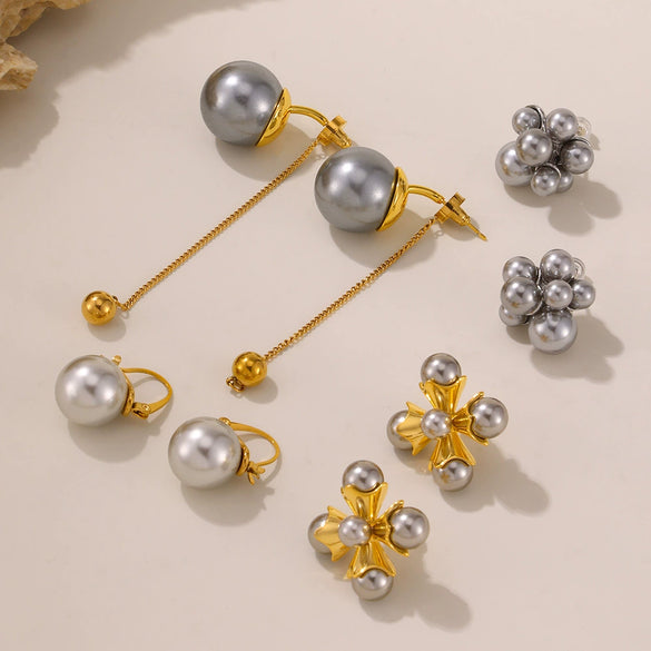 Wholesale Women's Geometric Titanium Steel Electroplated Classic Pearl Earrings