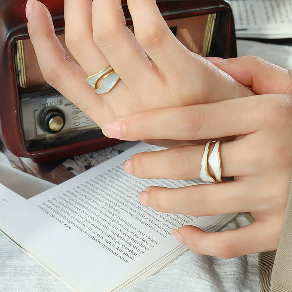 Wholesale Women's Geometric Titanium Steel Electroplated Irregular Opening Ring