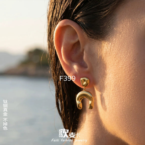 Wholesale Women's Geometric Ushaped Stainless Steel Electroplated Earrings