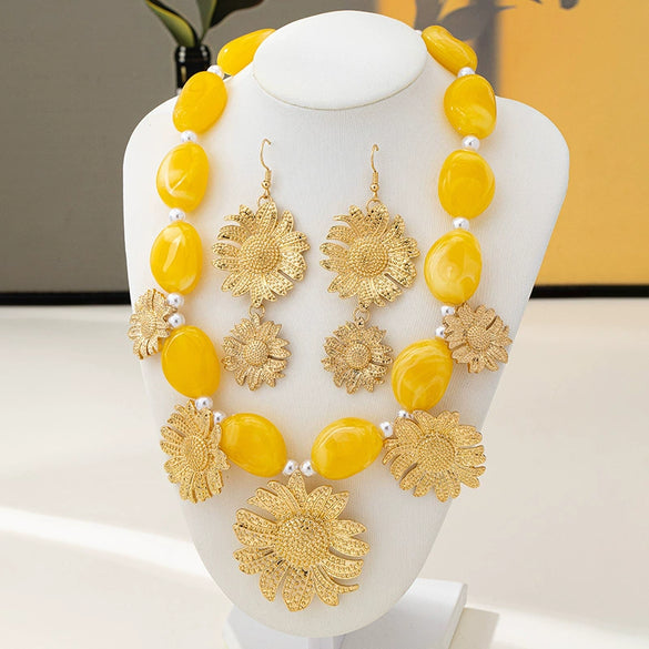 Wholesale Women's Gold Electroplated Alloy Jewelry Set With Geometric And Sunflower Patterns