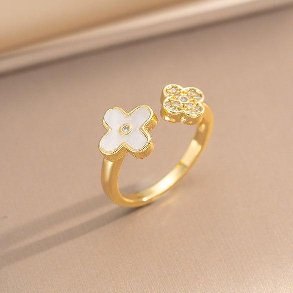 Wholesale Women's Gold Plated Copper Four Leaf Clover And Flower Open Ring With Electroplating