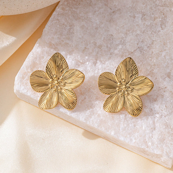 Wholesale Women's Golden Flower Jewelry Set With Plants And Flowers Pattern Made Of Titanium Steel And Electroplated