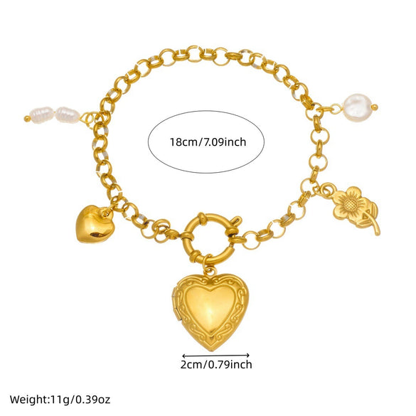Wholesale Women's Goldplated Carved Stainless Steel Heart Shape Pendant Bracelet