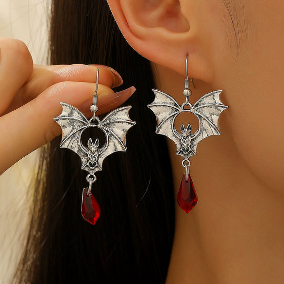 Wholesale Women's Gothic Style Animal Patterned Zinc Alloy Bat Spider Pendant Earrings With 14K Gold Ear Needles And Electroplating