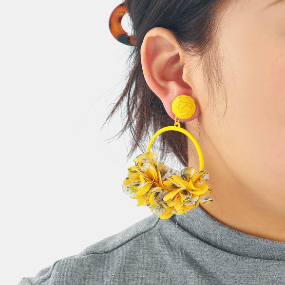 Wholesale Women's Handknitted Yarn Flower Earrings