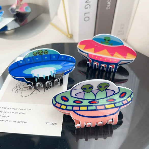 Wholesale Women's Handmade Acrylic Creative Cartoon Animation Alien Spaceship Hairpin