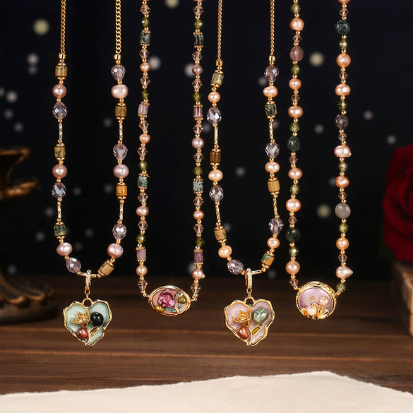 Wholesale Women's Handmade Beaded Clavicle Chain Necklace With Freshwater Pearl And Copper In Geometric And Heart Shape