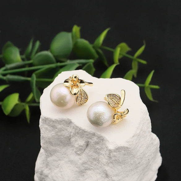 Wholesale Women's Handmade Natural Freshwater Pearl Earrings With Micro Inlaid White Zircon And Flower Design