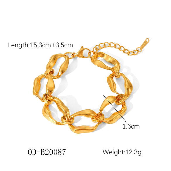 Wholesale Women's Handmade Stainless Steel Twist Chain Bracelet With Geometric Wave Pattern And Electroplating