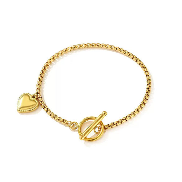 Wholesale Women's Heart Shape Electroplated Titanium Steel Love Bracelet Luxury Jewelry