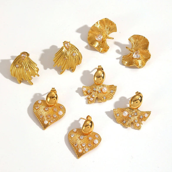 Wholesale Women's Heart Shape Geometric Stainless Steel Diamondencrusted Zircon Earrings With Pvd Furnace Vacuum Real Gold Plating