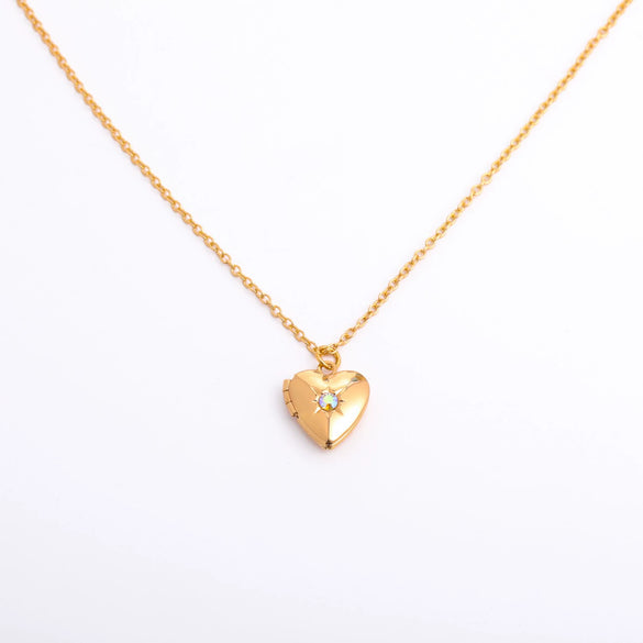Wholesale Women's Heartshaped Copper And Titanium Steel Necklace With Diamond Design And Cross Chain