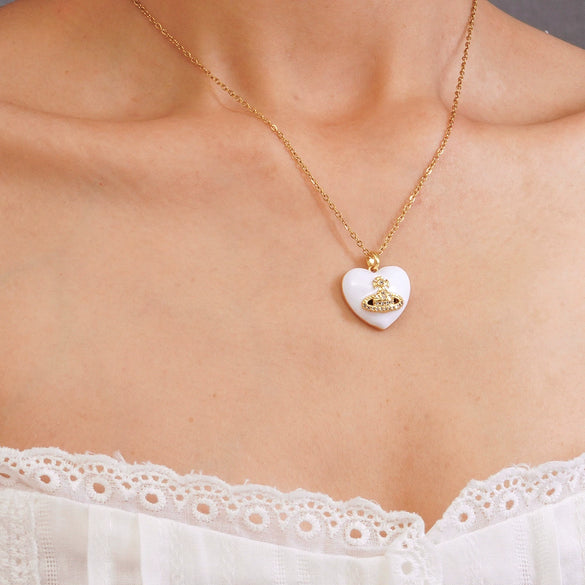 Wholesale Women's Heartshaped Copper Stainless Steel Clavicle Chain Choker With Mixed Gemstone Pendant And Electroplating