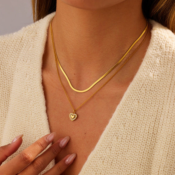 Wholesale Women's Heartshaped Geometric Stainless Steel Electroplated Blade Chain Necklace