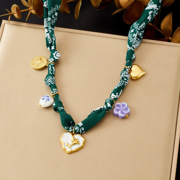 Wholesale Women's Heartshaped Printed Stainless Steel Rope Chain Goldplated Pendant Necklace