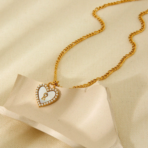 Wholesale Women's Heartshaped Stainless Steel 18K Gold Plated Lock Pendant Necklace