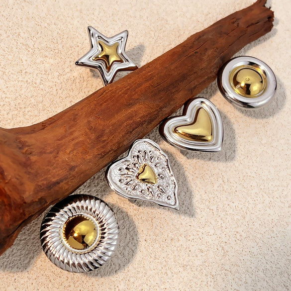 Wholesale Women's Heartshaped Stainless Steel Ring With Gold And Silver Splicing And Electroplating Design