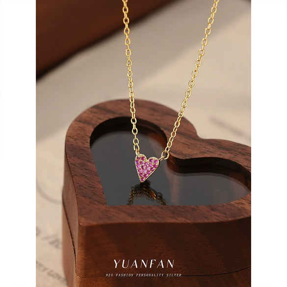 Wholesale Women's Heartshaped 925 Sterling Silver Zircon Inlaid Pendant Necklace With Cross Chain