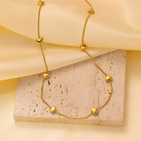 Wholesale Women's Heartshaped Titanium Steel Electroplated Necklace With O Word Chain