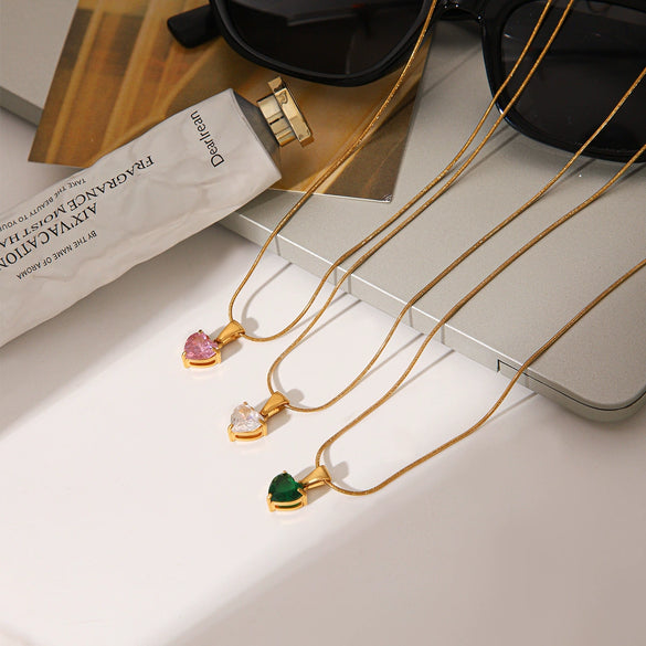 Wholesale Women's Heartshaped Zircon And Stainless Steel Necklace With Geometric Pattern And Electroplating