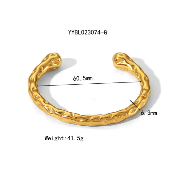 Wholesale Women's High End All Match Irregular Hammered Stainless Steel Bracelet With Pvd Furnace Real Gold Electroplating No Fade