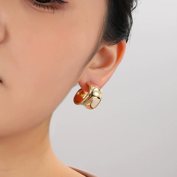 Wholesale Women's High Sense Geometric Copper Zircon Earrings With Electroplating And Color Retention Plating Cshaped And Asymmetrical Design