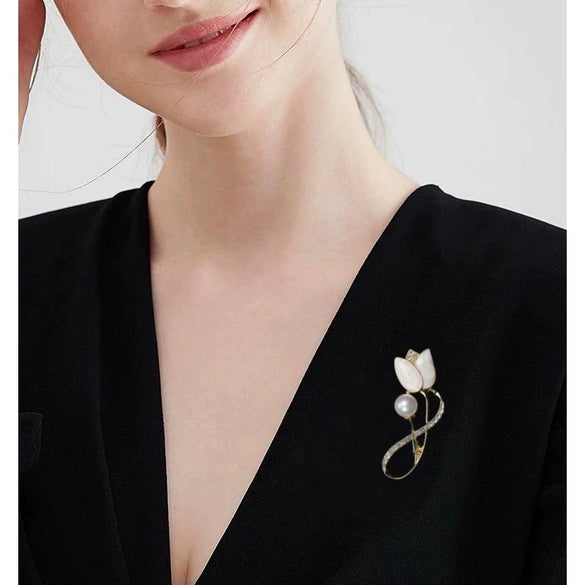 Wholesale Women's Highend Light Luxury Zinc Alloy Flower Brooch With Electroplating Antiexposure For Clothing Accessories
