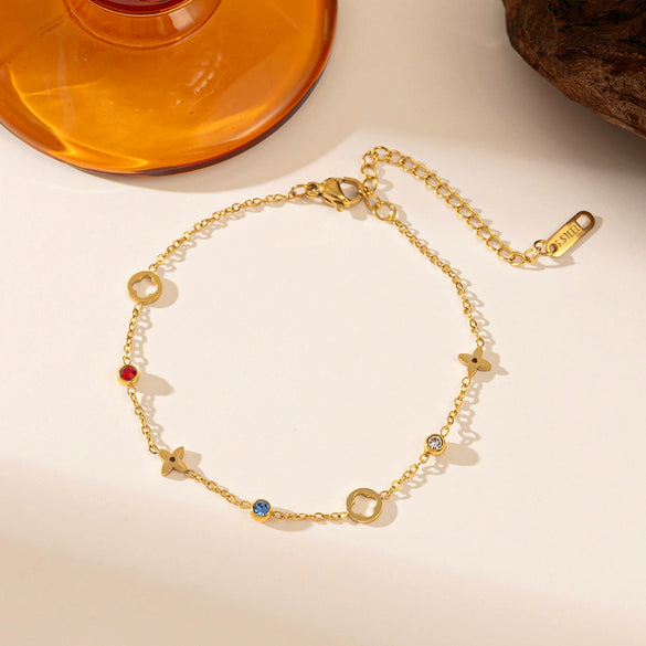 Wholesale Women's Highend Nonfading Jewelry Necklace And Bracelet Made Of Stainless Steel With Plants Flowers Pattern And Electroplating Design