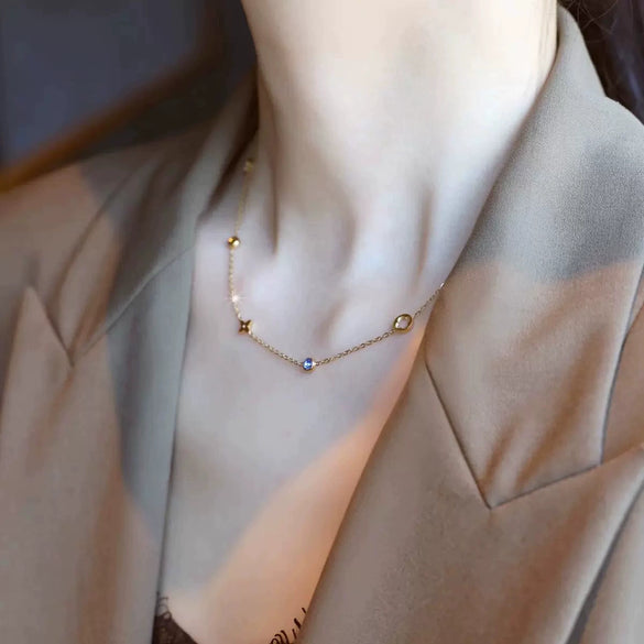 Wholesale Women's Highend Nonfading Jewelry Necklace And Bracelet Made Of Stainless Steel With Plants Flowers Pattern And Electroplating Design