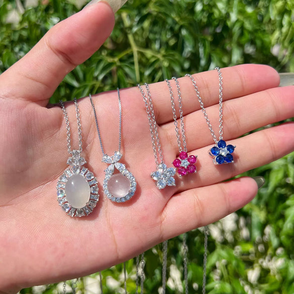 Wholesale Women's Highend S925 Sterling Silver Clavicle Chain With Flower And Oval Shaped Pendant And Electroplating