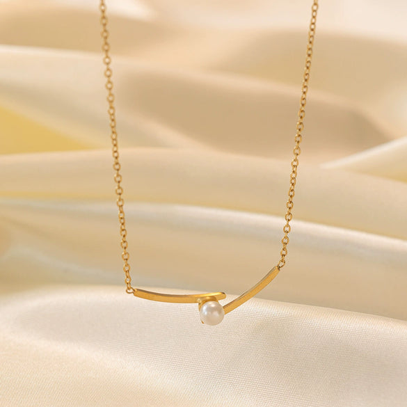 Wholesale Women's Highend Stylish Light Luxury Geometric Titanium Steel 18K Gold Plated Multilayer Ochain Necklace